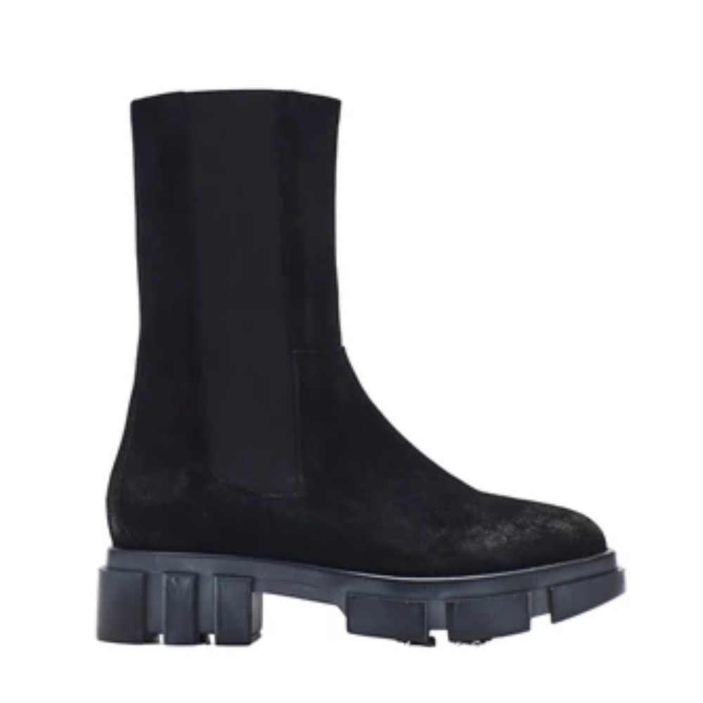 Free People Women's Brooks Lug Sole Chelsea Boots Size 8.5